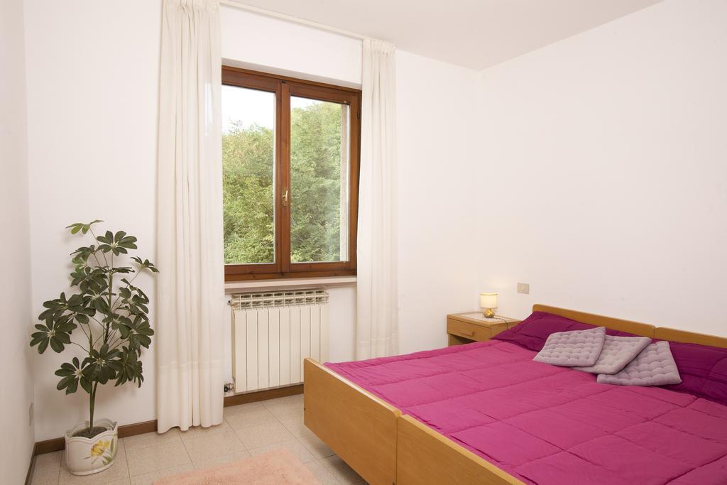 Residence Le Balze Malcesine Quarto foto