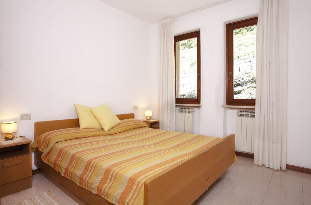 Residence Le Balze Malcesine Quarto foto